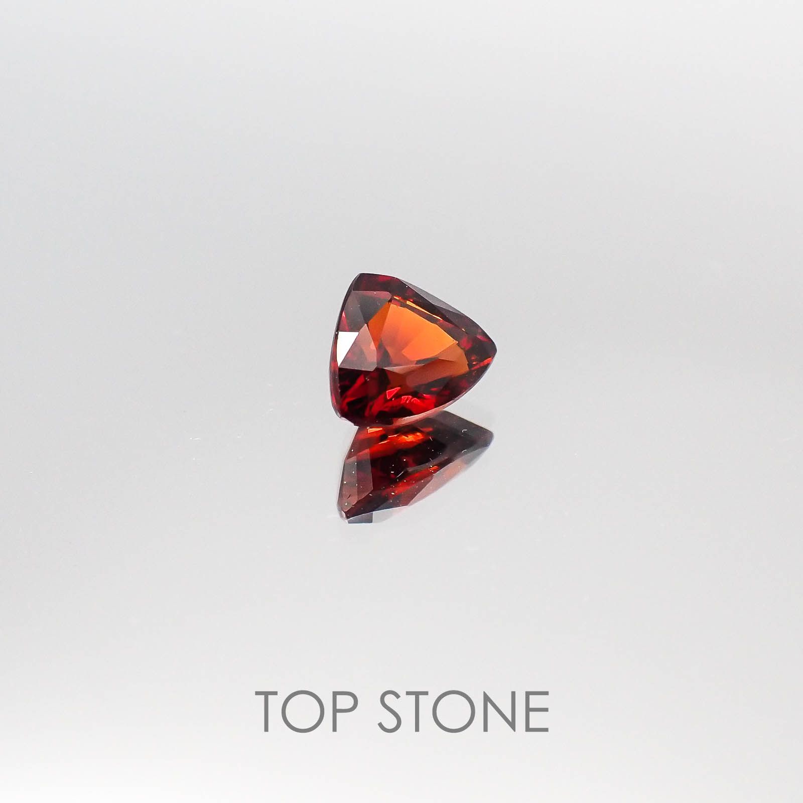 スペサルティンアルマンディンガーネット マダガスカル産 ルース 1.80ct[20073693]8×6.7mm前後