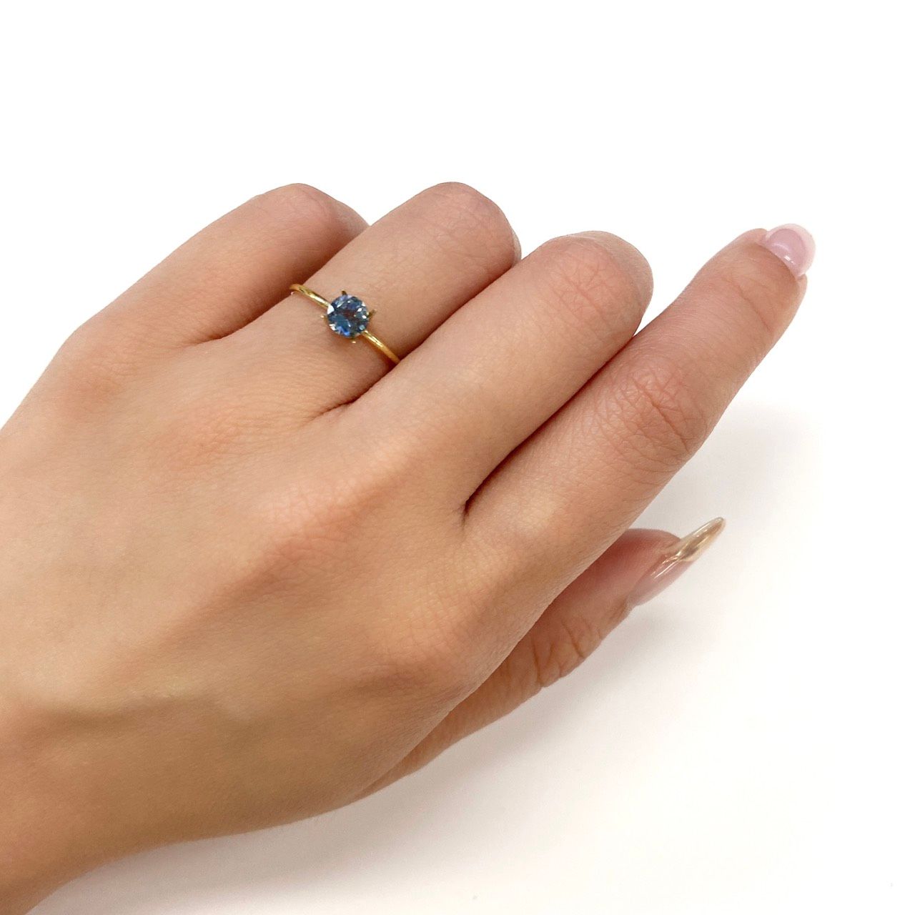 サンタマリアアクアマリン(宝石名アクアマリン) ブラジル産 0.46ct 識別済[210611402]5×5mm前後