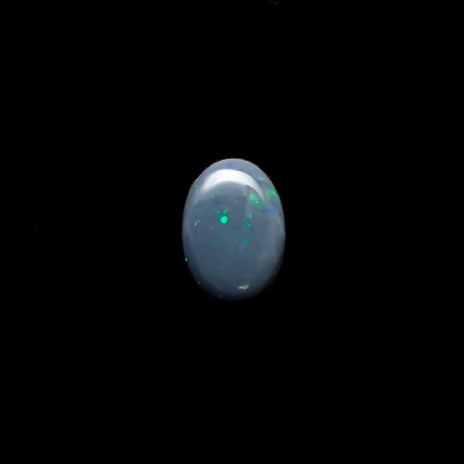 ブラックオパール(宝石名ブラック・オパール)オーストラリア産 0.29ct 識別済[231023697]6.6x4.7mm前後