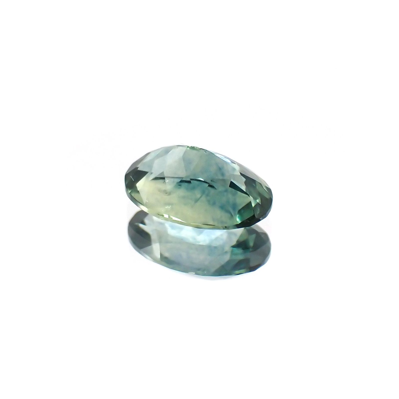 モンタナサファイア(宝石名サファイア) アメリカ・モンタナ州産 0.72ct 識別済[25129304]6.5×4.5mm前後