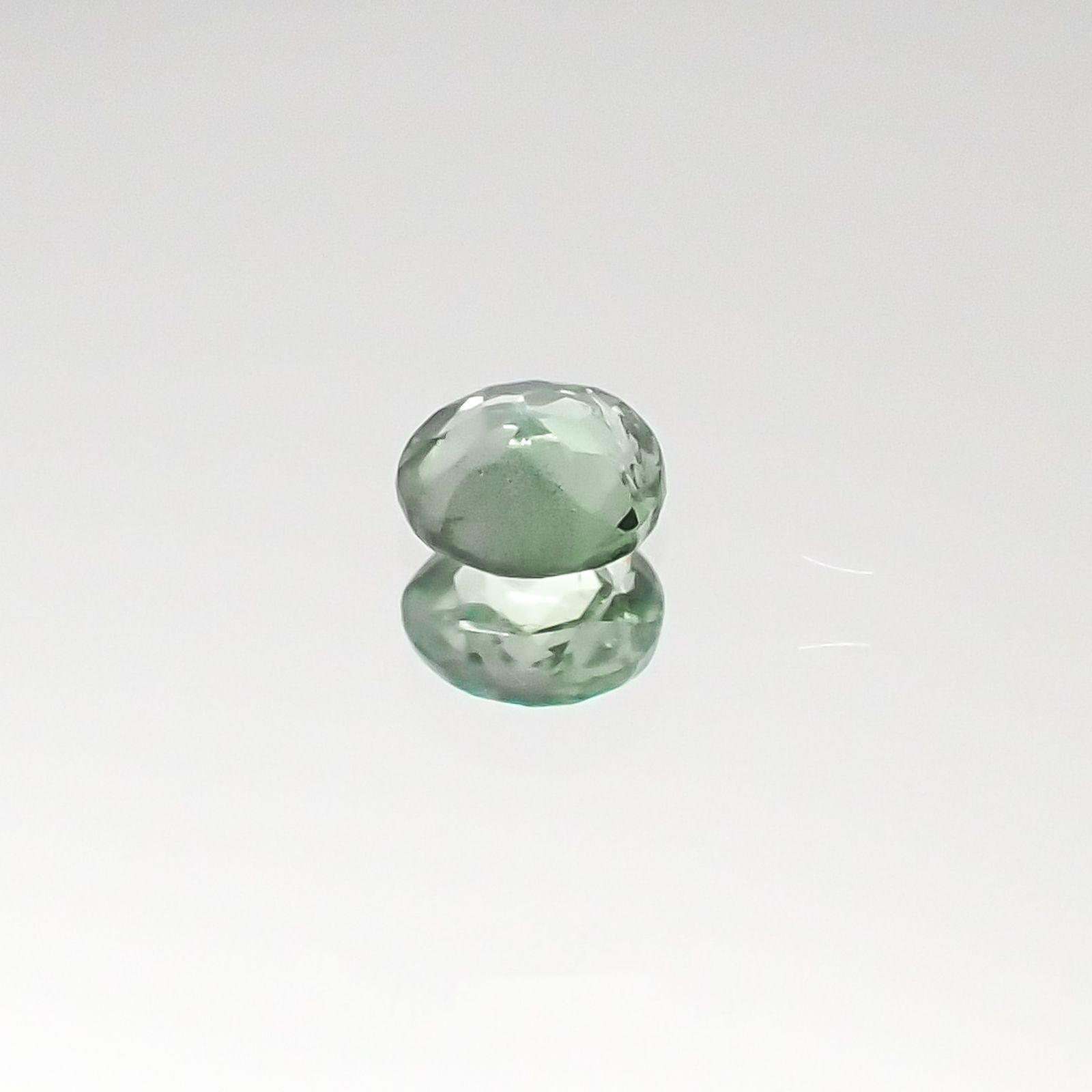 アレキサンドライト インド産 ルース 0.12ct[20095568]3.1×3mm前後
