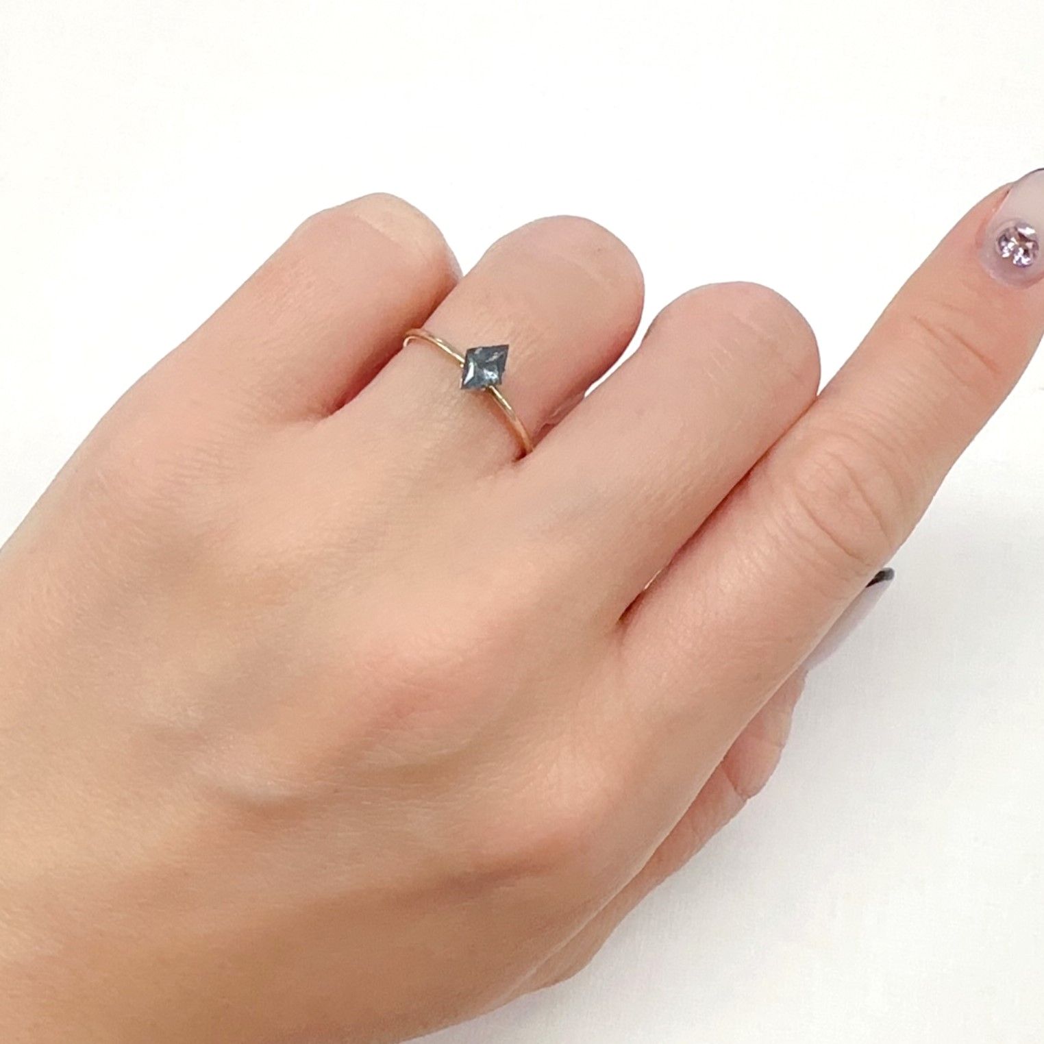 ◇カスタムカット◇アベンチュリンアクアマリン ブラジル・ミナスジェライス州産 0.34ct[240226000]6.5x4.3mm前後