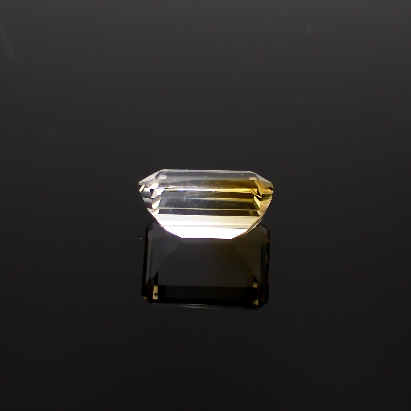 バイカラーシトリン ブラジル・ミナスジェライス州産 7.35ct[240326464]13.4x10.1mm前後