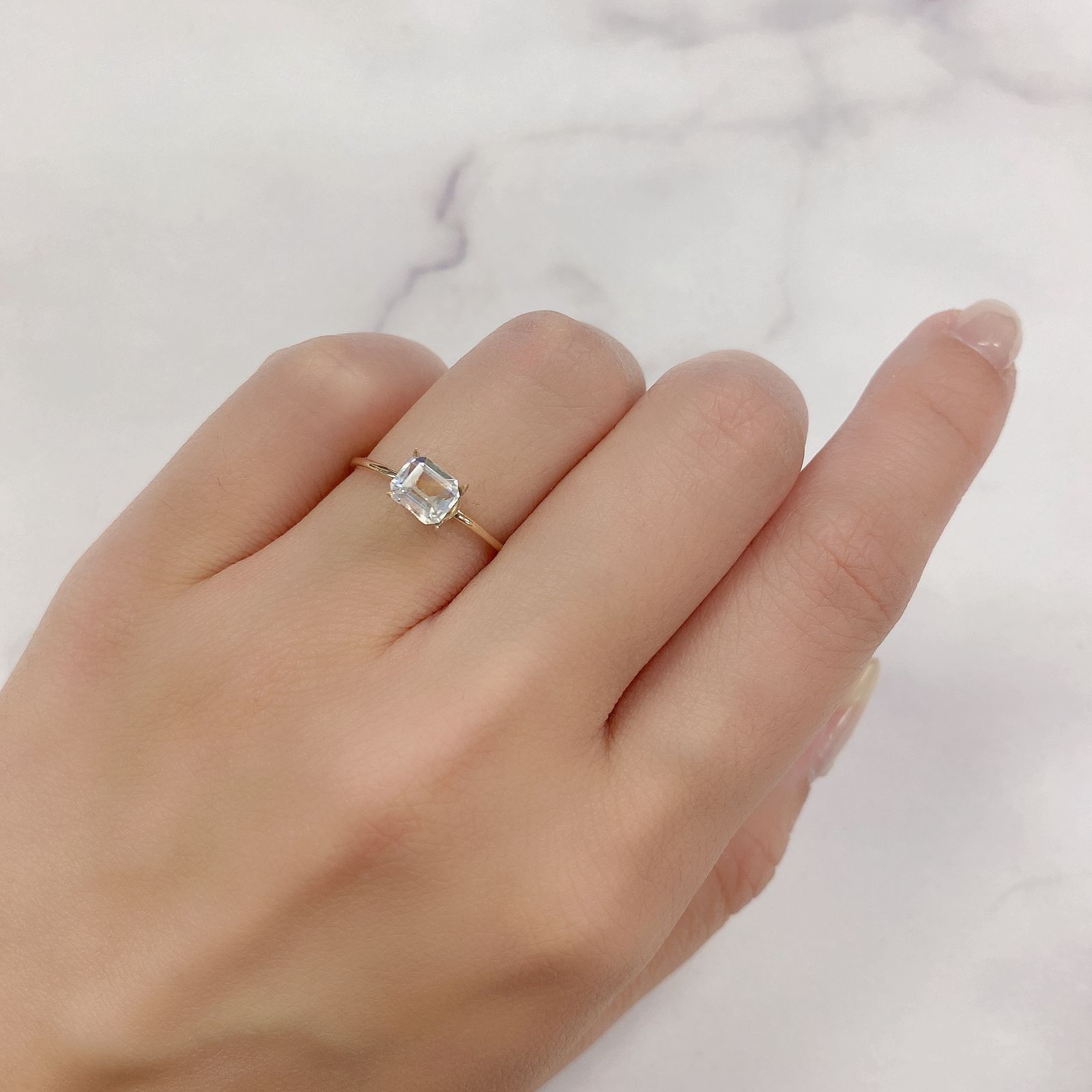 レインボームーンストーン(宝石名ラブラドライト)マダガスカル産 0.68ct 識別済[211113738]5.6x5mm前後