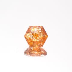 ◇ヘキサゴンカット◇イリュージョンサンストーンイリュージョンサンストーン タンザニア産 0.50ct[230320960]4.9x4.8mm前後