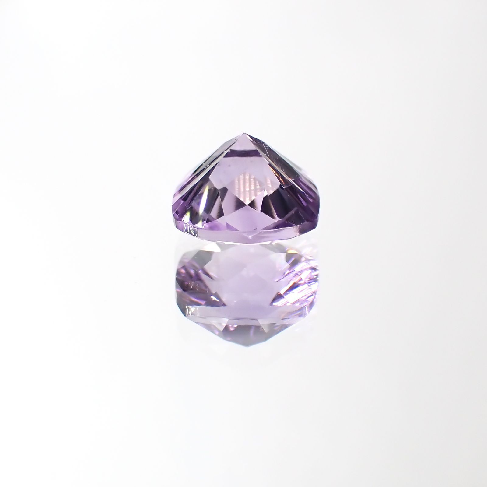 ◇チェッカーコンケーブカット◇アメジスト(宝石名アメシスト) ブラジル産 1.37ct 識別済[211013039]7×7mm前後