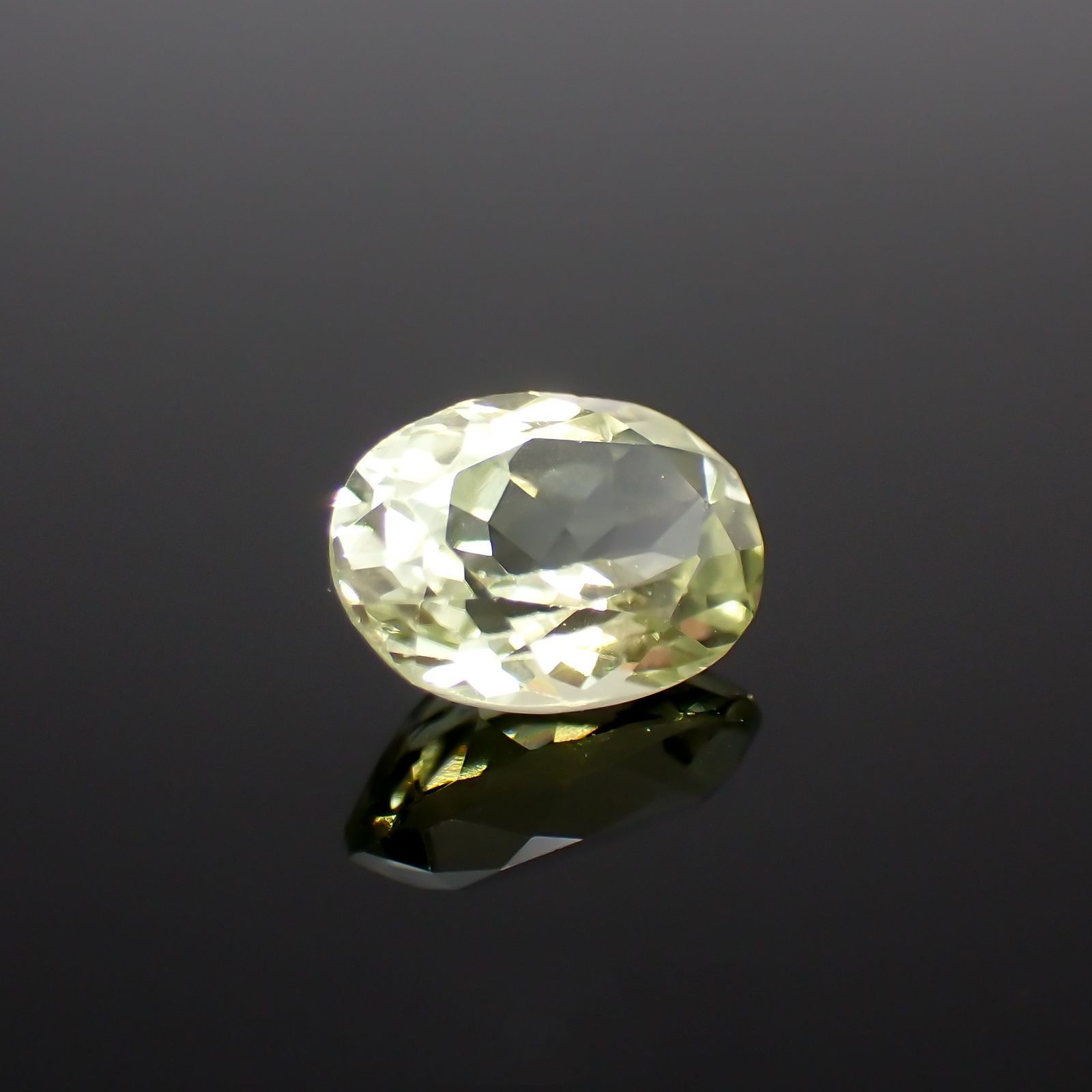 シリマナイト(宝石名シリマナイト)インド産 1.5ct 識別済[211113693]8x6.1mm前後