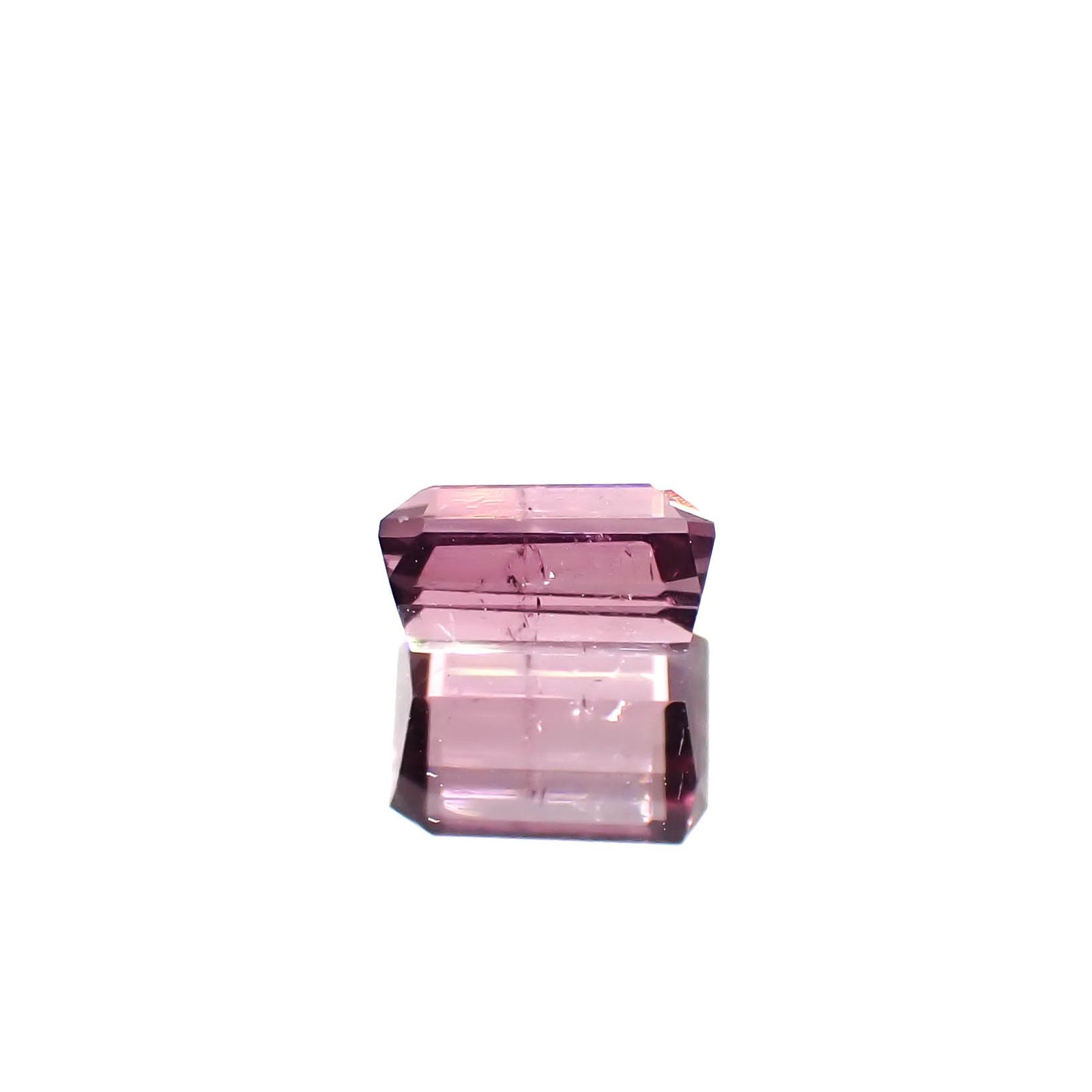 パープルトルマリン アフガニスタン産 0.84ct / 6.3x4.6mm前後 [251131316]