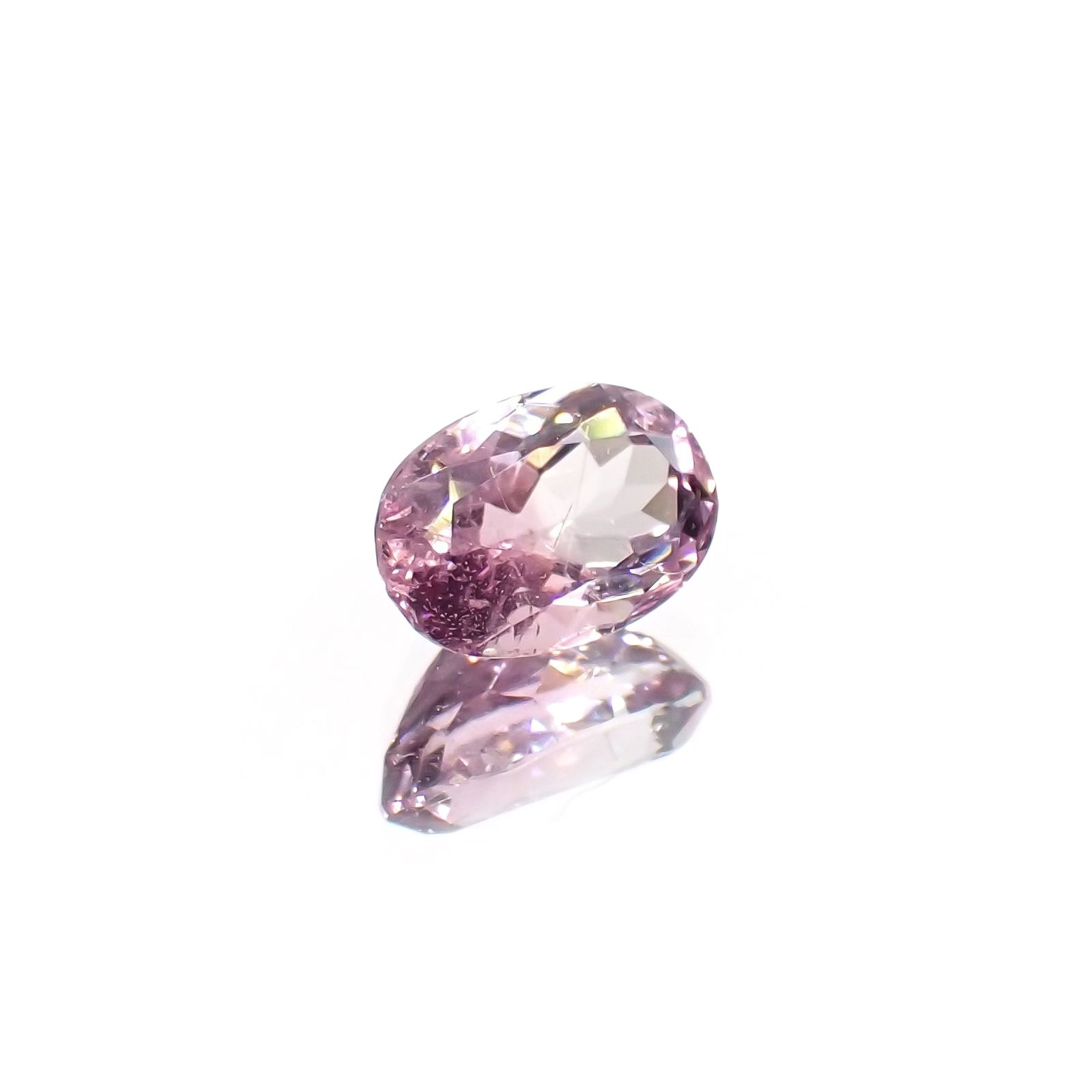 ピンクポードレッタイト (宝石名ピンク・ポードレッタイト )ビルマ産 ソ付(彩珠) 0.574ct / 6.4x4.5mm前後 [231023923]