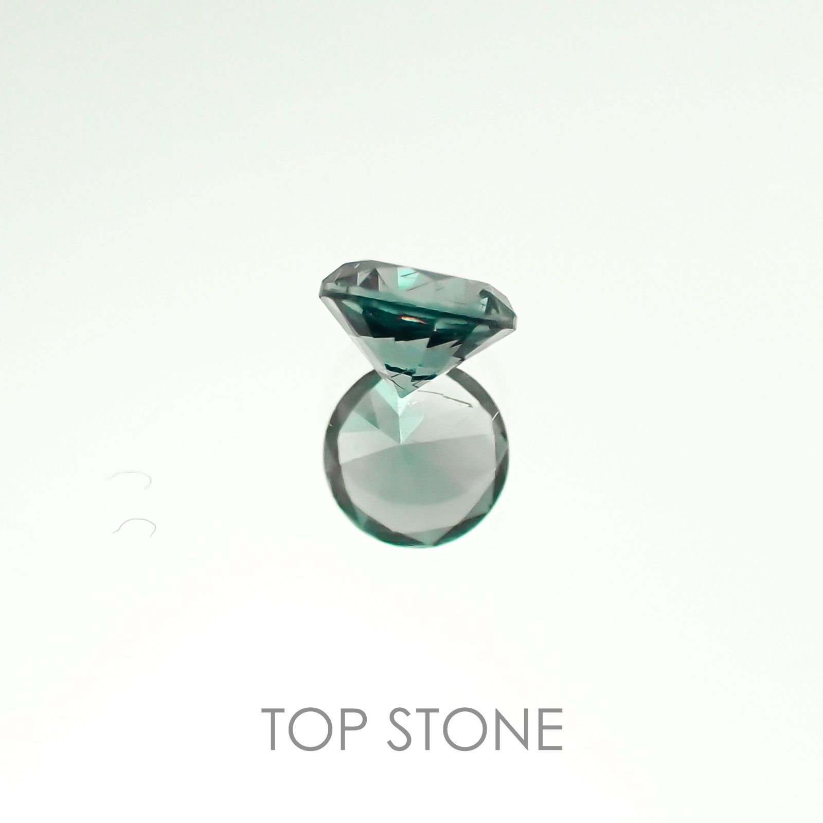 カラーチェンジガーネット(アレキタイプ) マダガスカル・ベキリー産 ルース 0.234ct[20106634]3.5×3.5mm前後