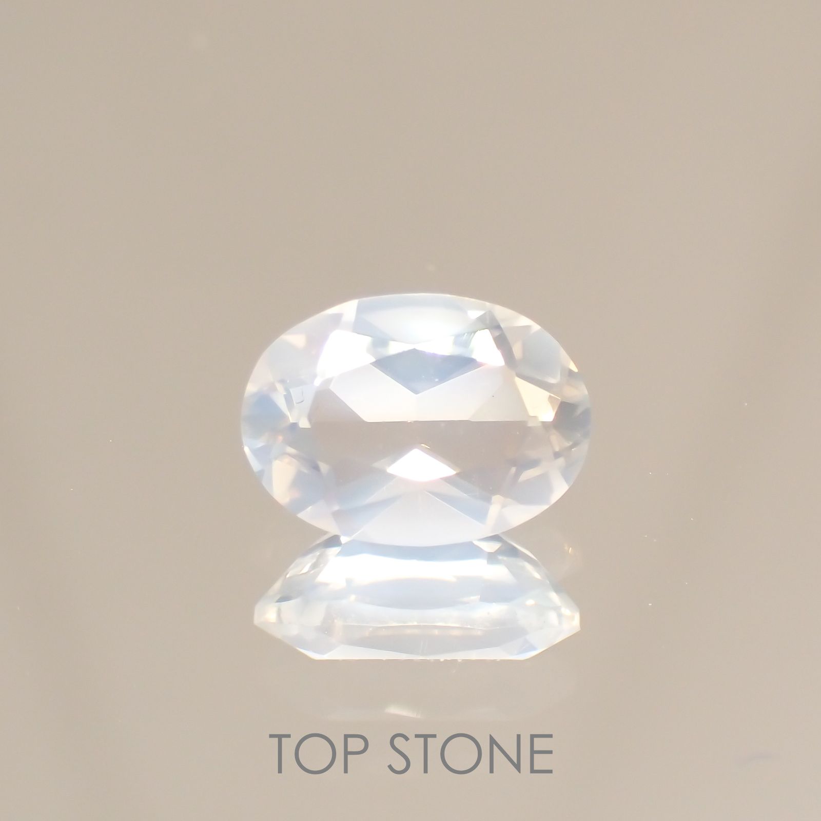 ムーンストーン(宝石名ムーンストーン)インド/スリランカ産 0.68ct 識別済[211113677]7x5.1mm前後