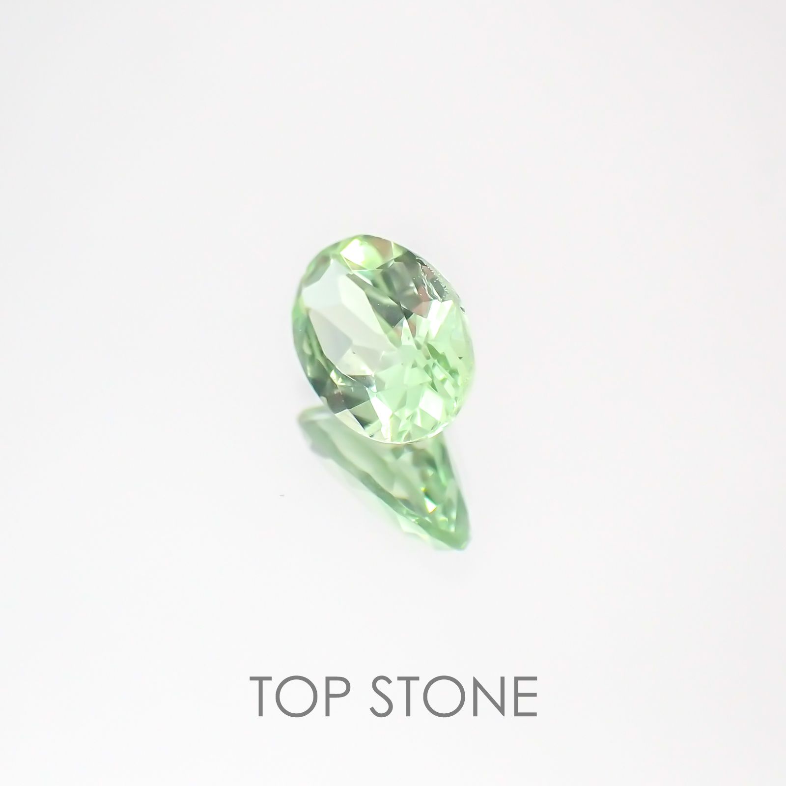 ミントガーネット タンザニア産 ルース 0.47ct[20127906]6×4mm前後