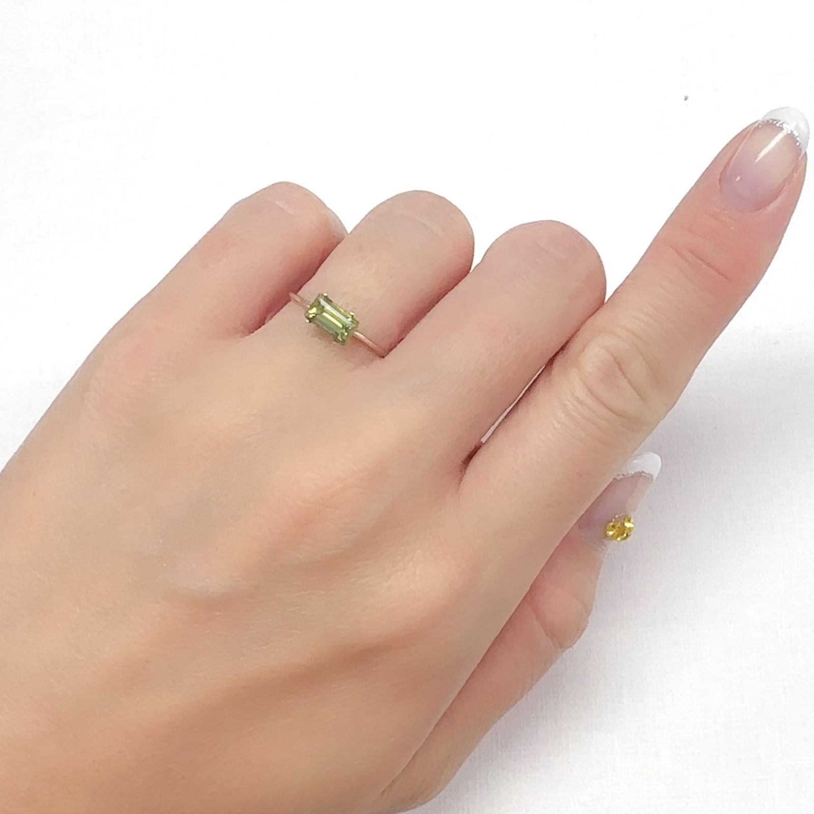 グリーンジルコン スリランカ/カンボジア産 1.21ct[240728533]7.1x4.1mm前後