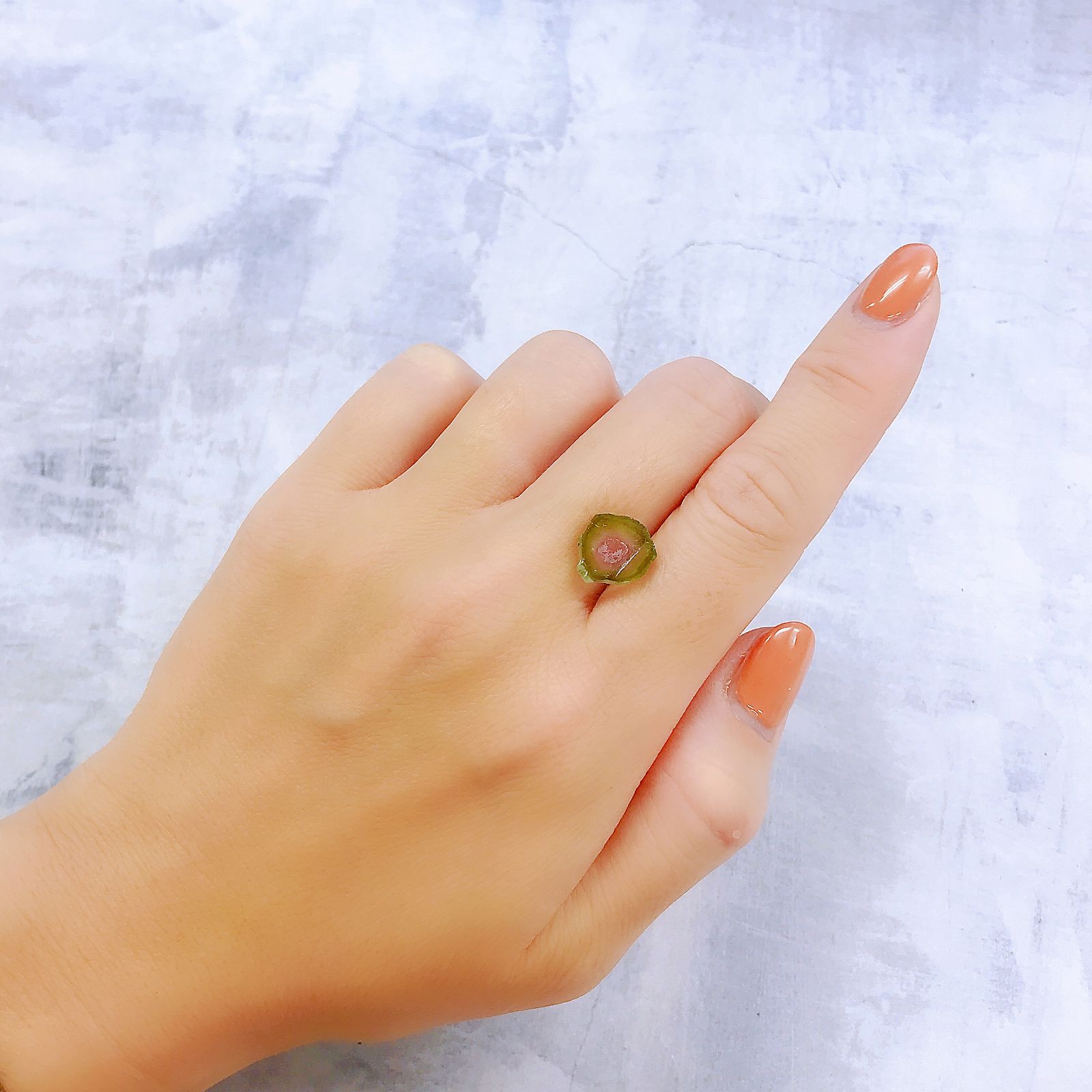 ウォーターメロントルマリン 原石スライス コンゴ民主共和国産 3.19ct[221018615]9.5x10.6mm前後