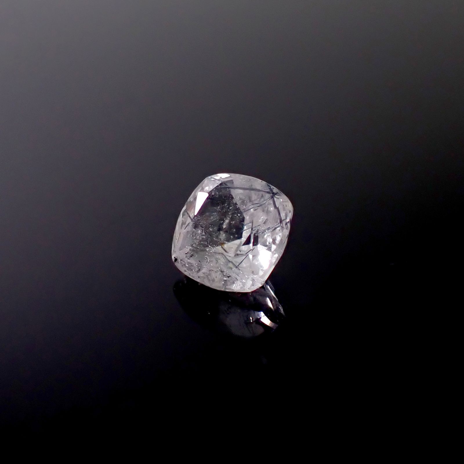 インディゴライトインクォーツ ブラジル産 2.52ct [241229600]8.3x8.3mm前後