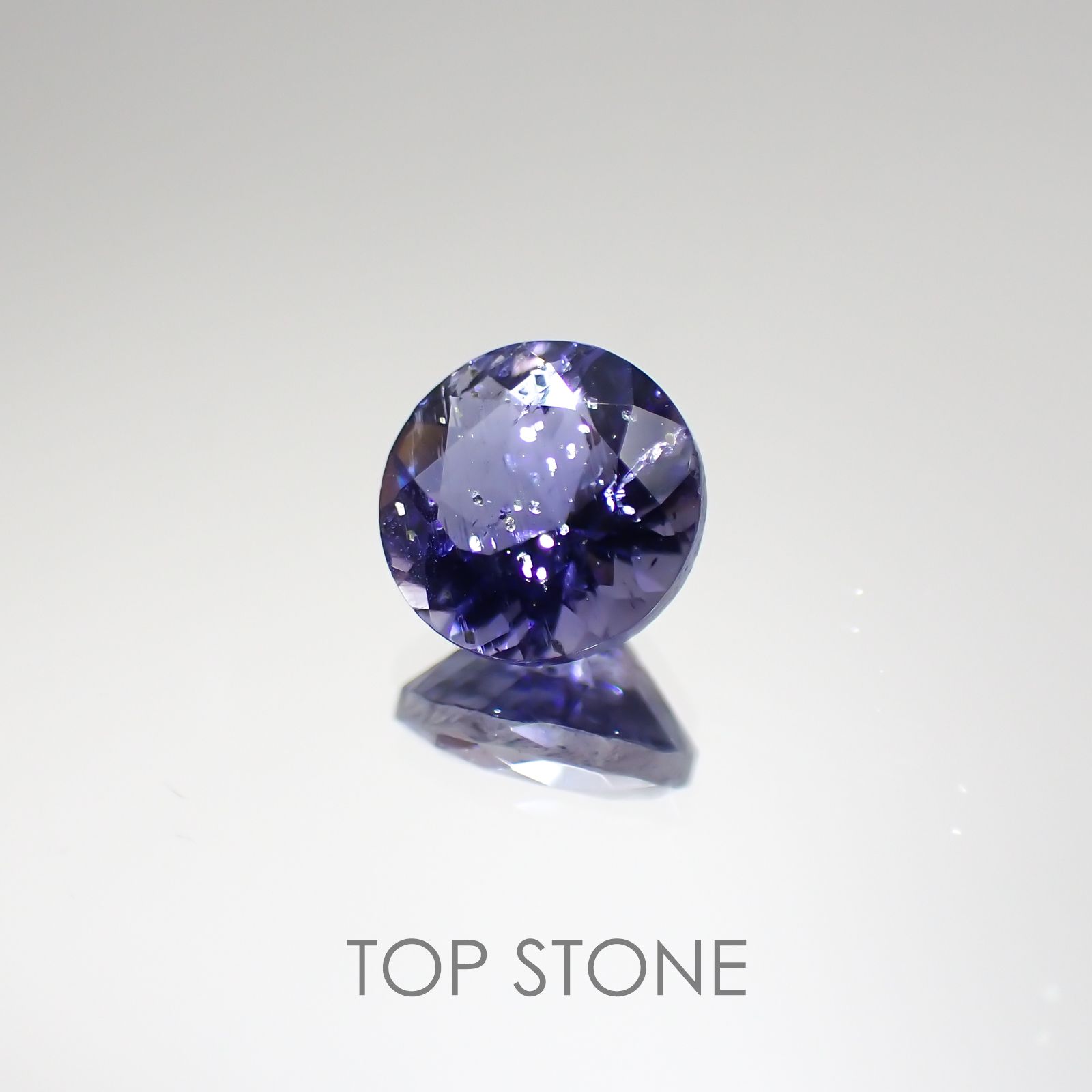 アイオライトサンストーン インド・ブラジル産 ルース 1.2ct[20129288]7.1×7.1mm前後