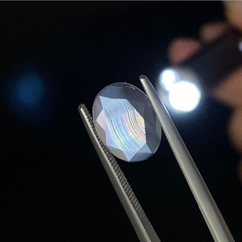 アイリスカルセドニー ブラジル・ミナスジェライス州産 2.02ct[240527810]11.8x9mm前後