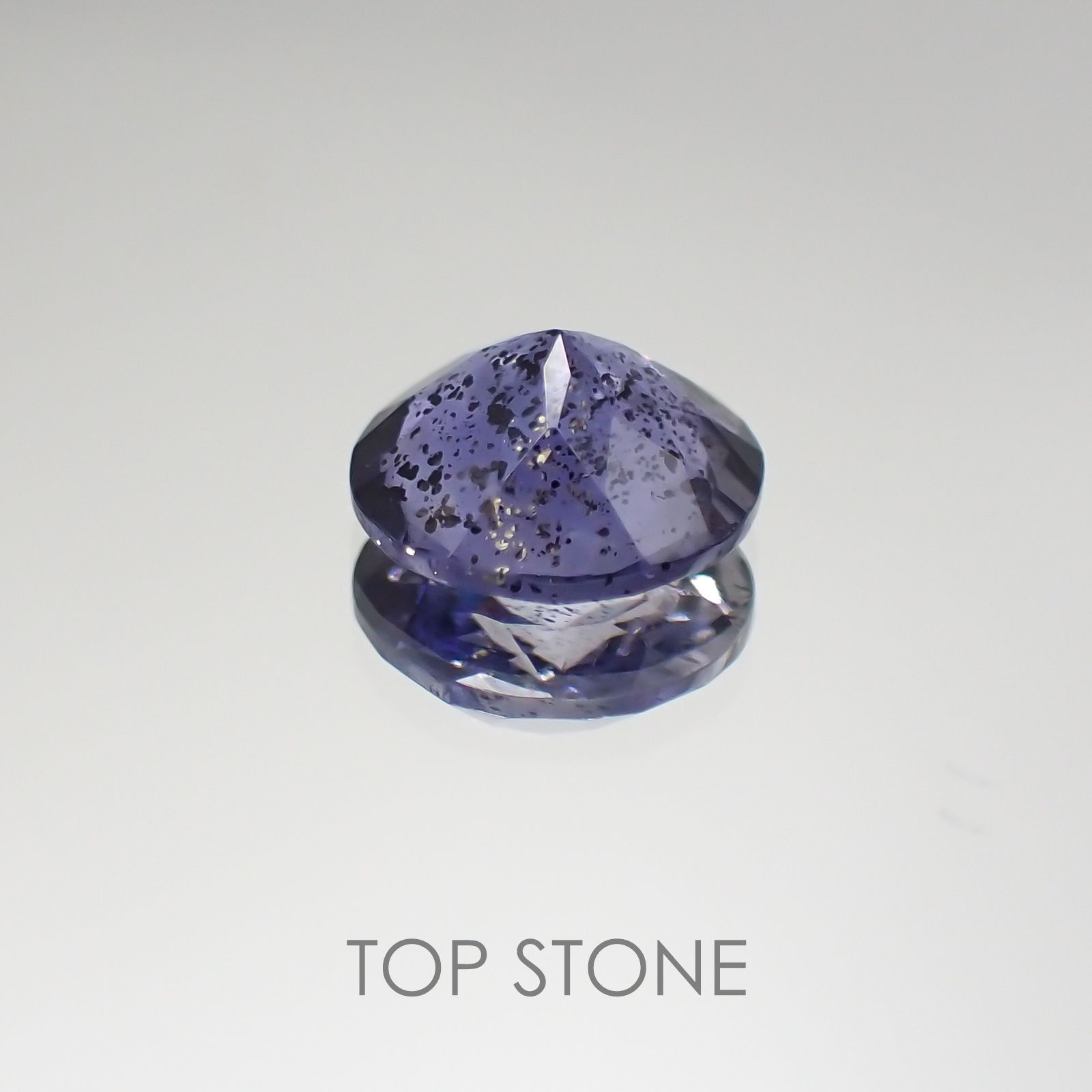 アイオライトサンストーン インド・ブラジル産 ルース 1.35ct[20129287]8×8mm前後
