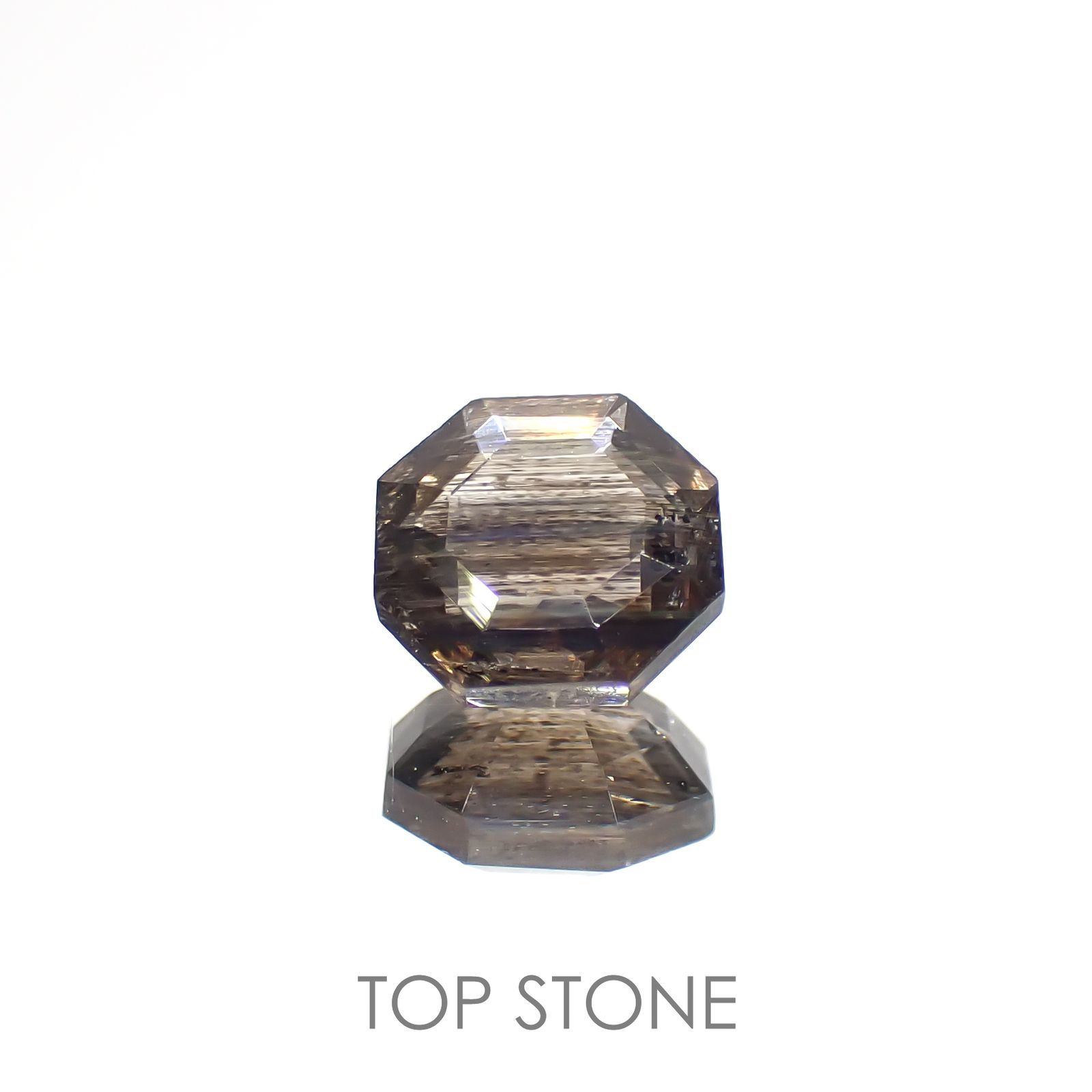 ◇オクタゴンカット◇レインボースキャポライト ブラジル産 0.77ct[220817520]6x5.9mm前後