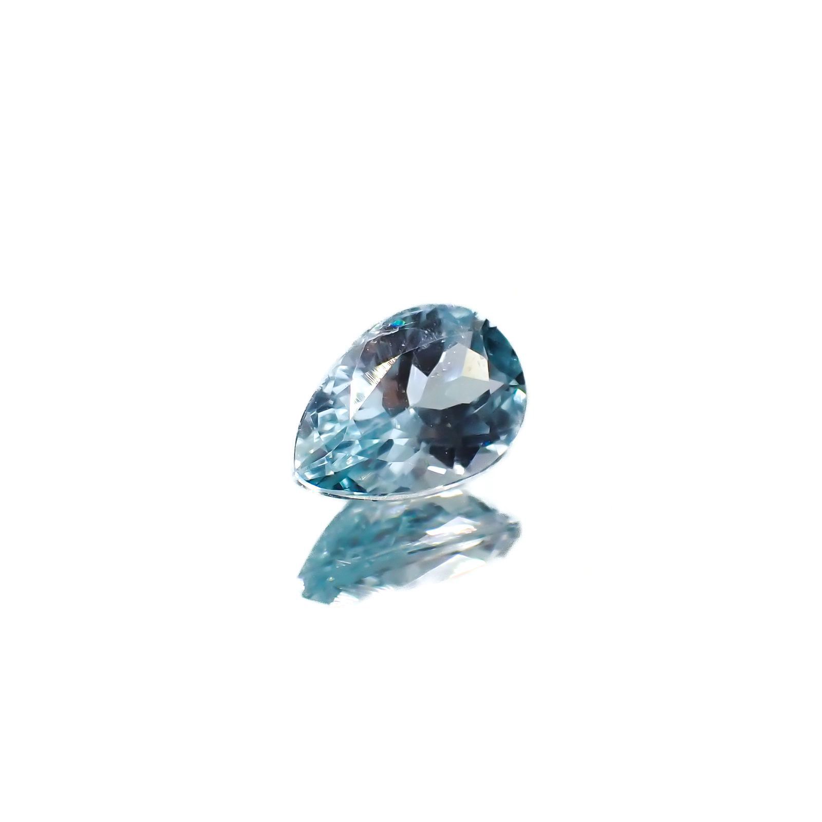 シーフォームカイヤナイト(宝石名カイヤナイト)タンザニア産 1.66ct 識別済[220616286]8.9x6.1mm前後