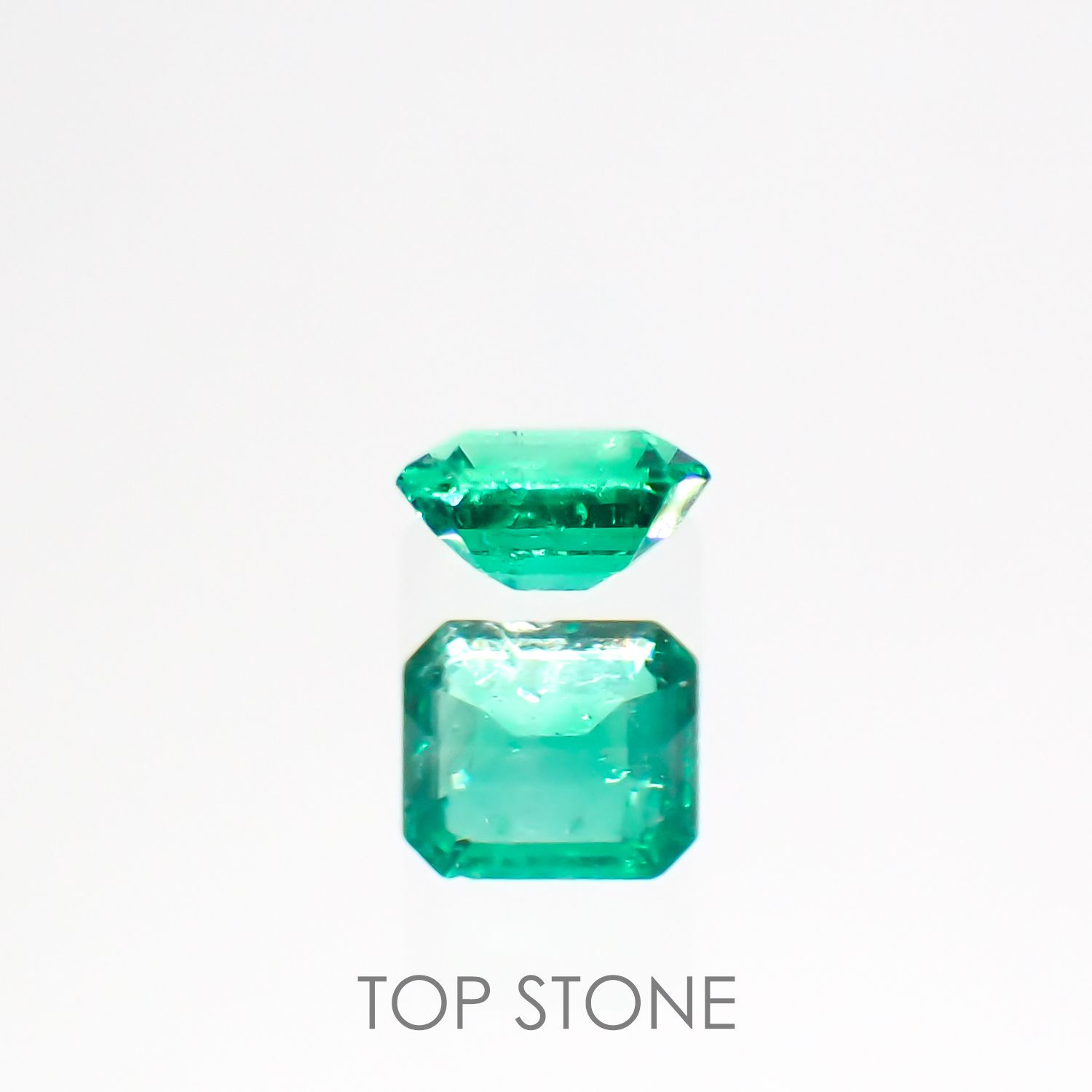 エメラルド(宝石名エメラルド) コロンビア産 0.085ct 識別済[201912838]2.9×2.5mm前後