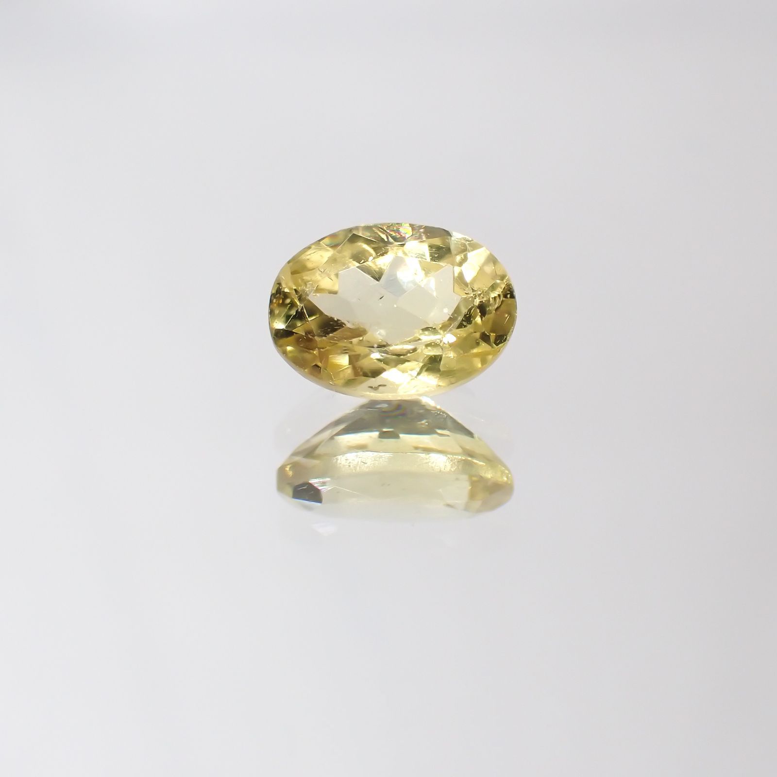レモンイエローアパタイト(宝石名アパタイト) メキシコ産 0.93ct 識別済[211013235]7.2×5.2mm前後