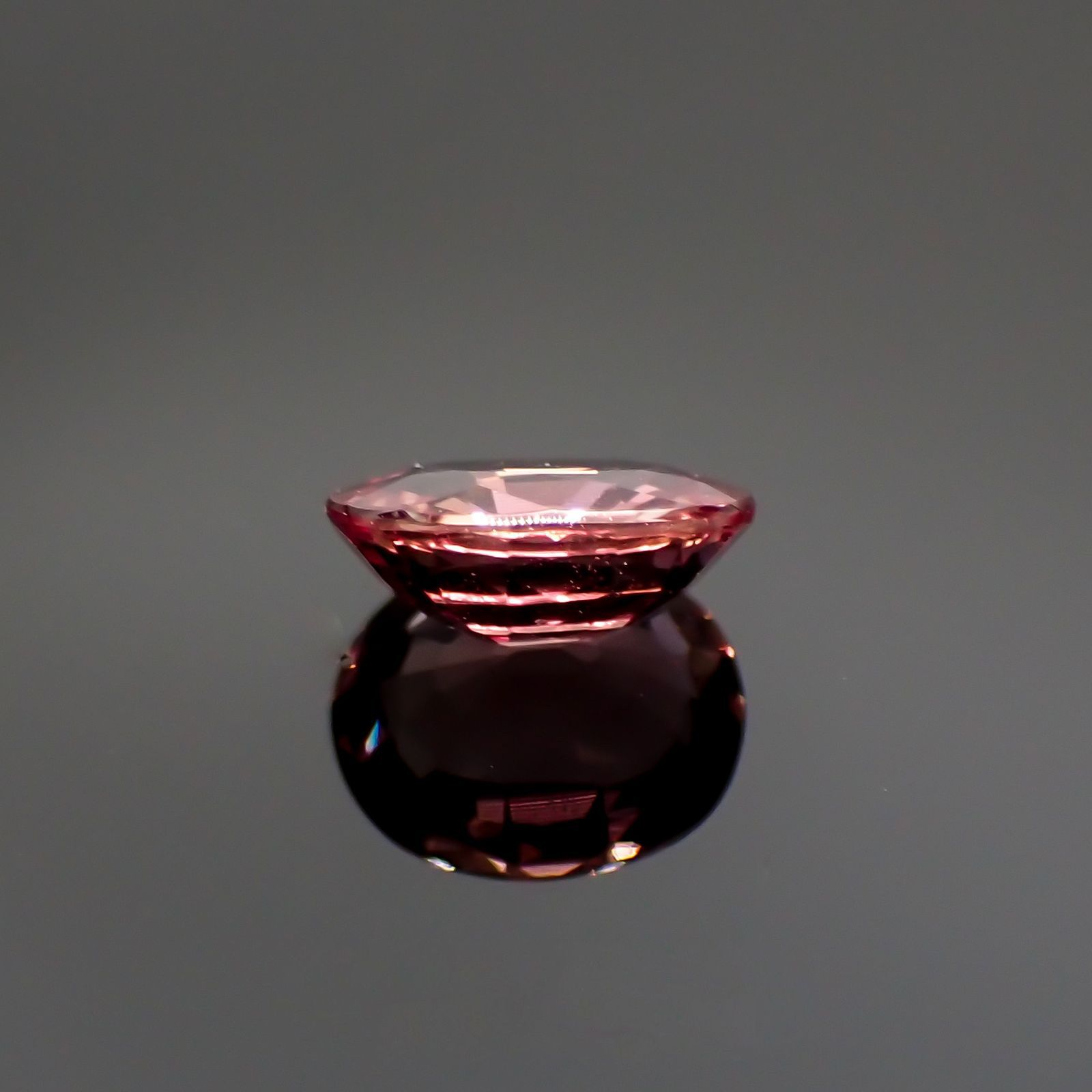 パパラチャサファイア(宝石名パパラチャサファイア) スリランカ産 0.88ct GIA鑑付[20062895]6.4×5.5mm前後