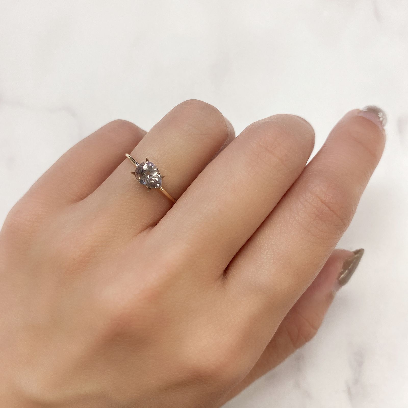 ダイアスポア カラーチェンジ(宝石名ダイアスポア) トルコ産 0.89ct 識別済[210912420]6.9×5.3mm前後