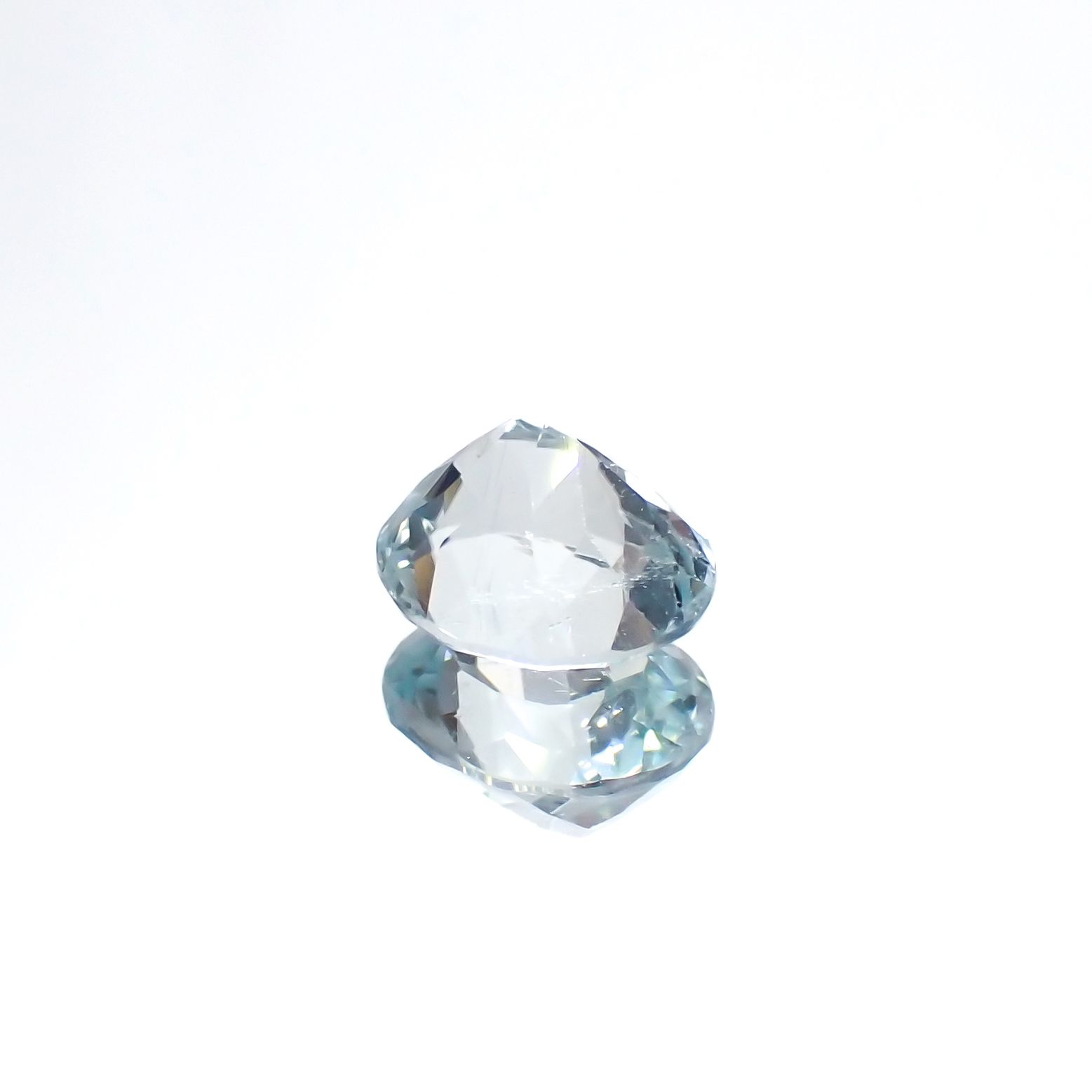 モンテブラサイト(宝石名モンテブラサイト)マダガスカル産 1.39ct 識別済[240125403]7.4x6.5mm前後