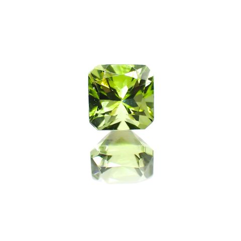 ◇アッシャーカット◇ペリドット(宝石名ペリドット) パキスタン産 0.96ct 識別済[211013491]5.1×5.1mm前後