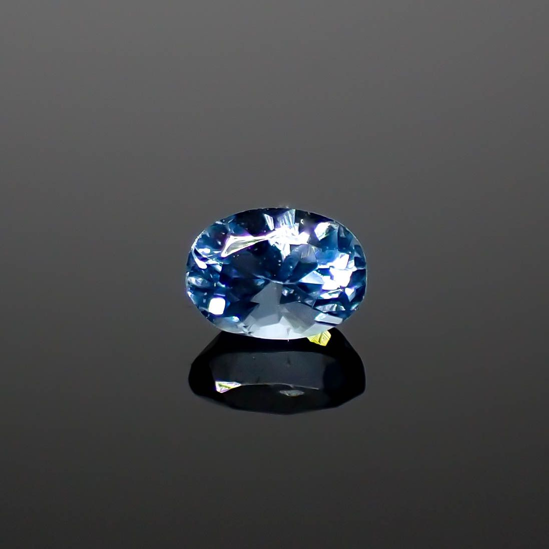サンタマリアアクアマリン ブラジル産 0.18ct[240225996]4x2.9mm前後