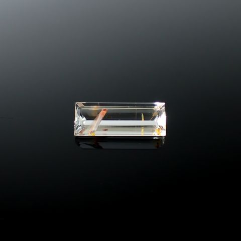 ニードルイントパーズ(チューブイントパーズ) ブラジル・ミナスジェライス州産 9.86ct[240225882]20x7.4mm前後