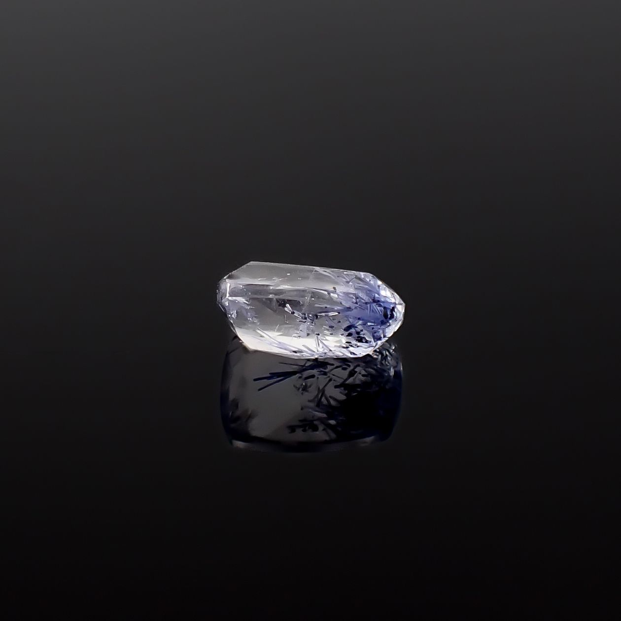 デュモルチェライトインクォーツ ブラジル産 0.86ct / 6.9x5mm前後 [260331852]