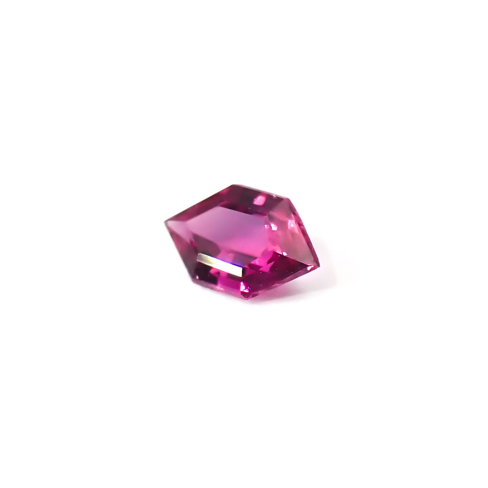 ◇カスタムカット◇ウィンザーサファイア タンザニア・ウィンザー産 0.18ct / 4.8x2.9mm前後 [260532136]