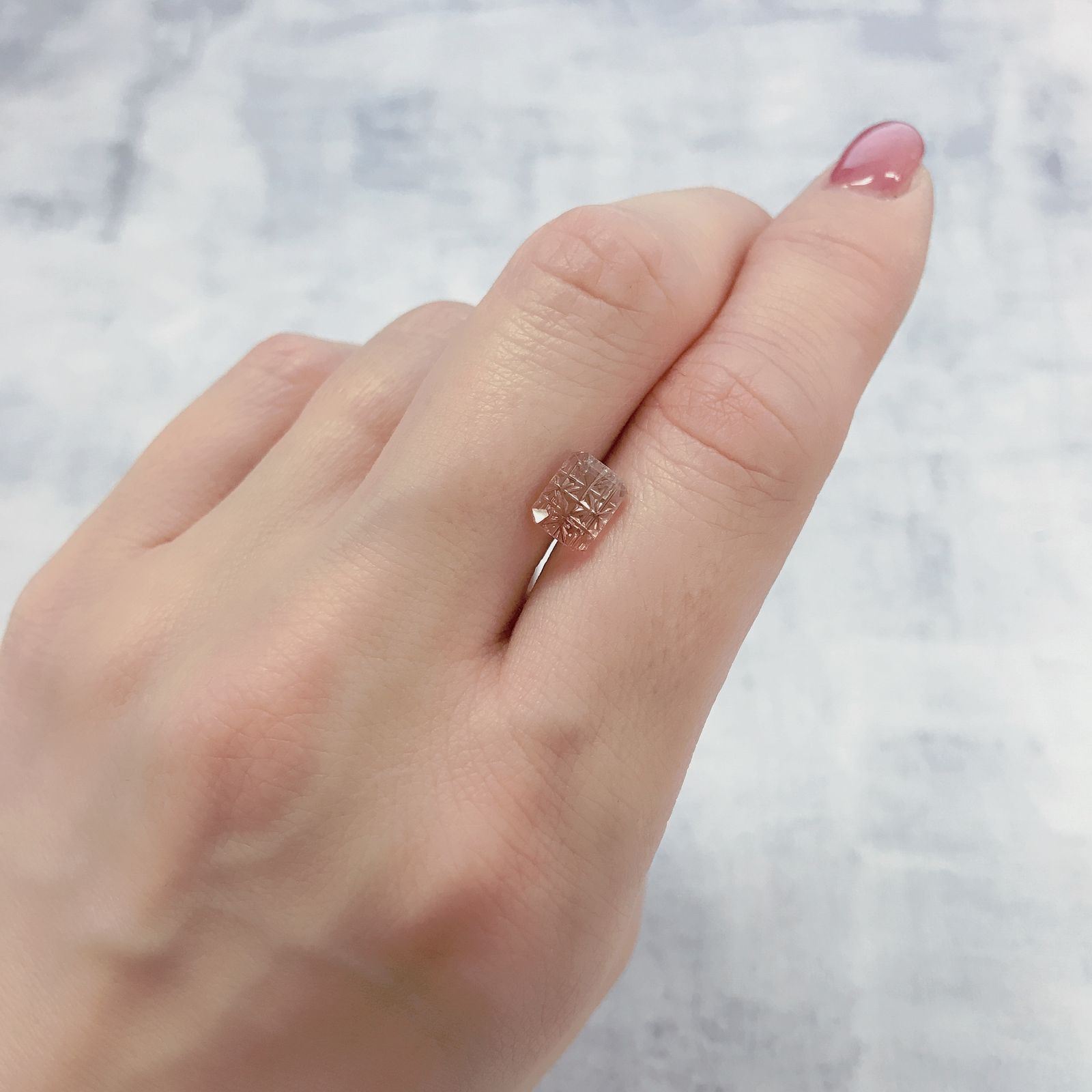 ◇甲州貴石切子Plus Three◇バイカラートルマリン カード付き(宝石名トルマリン)ルワンダ産 1.59ct 識別済[220114592]7.4x5.8mm前後