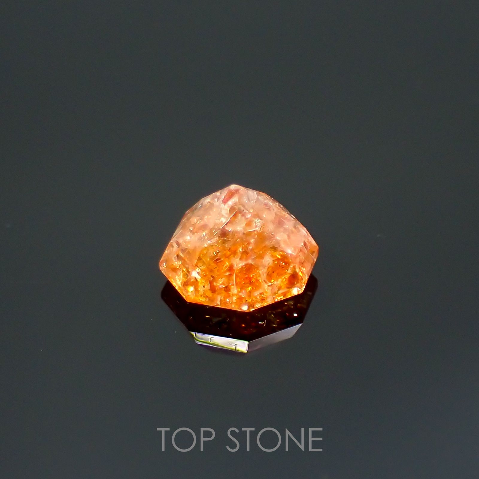 ◇オクタゴンカット◇イリュージョンサンストーン インド産 0.77ct[220115488]5.7x5.6mm前後
