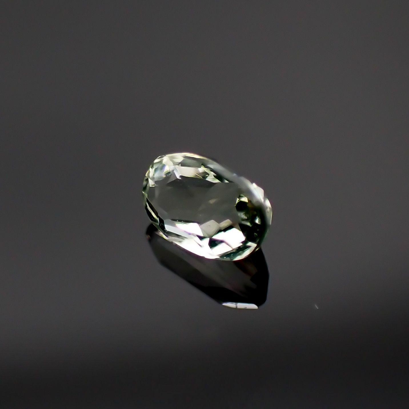 ハイアライトオパール(宝石名オパール) メキシコ産 0.119ct ソ付(彩珠)[210611149]3.8×2.5mm前後
