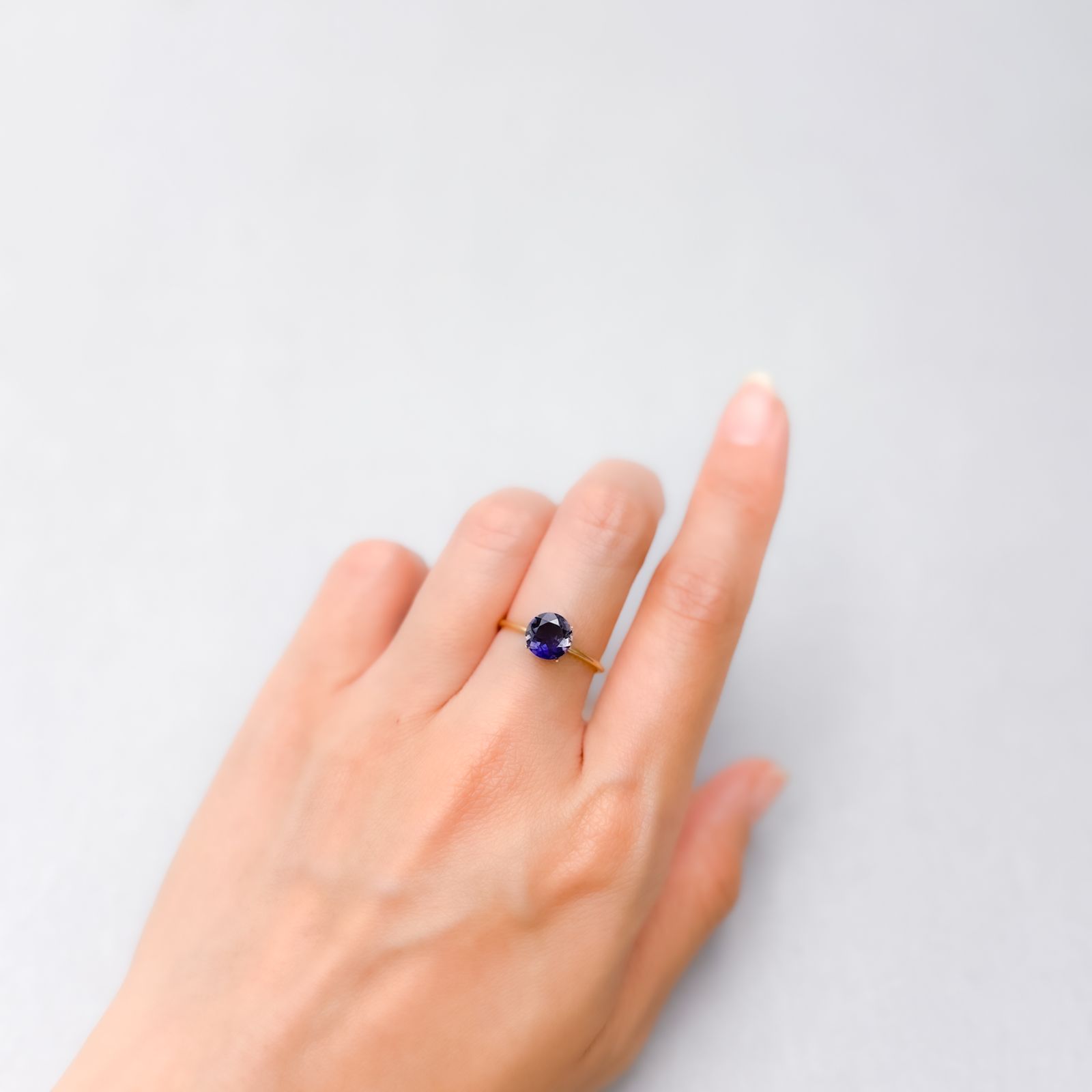 アイオライト タンザニア産 0.90ct [250430271]7.1x7.1mm前後