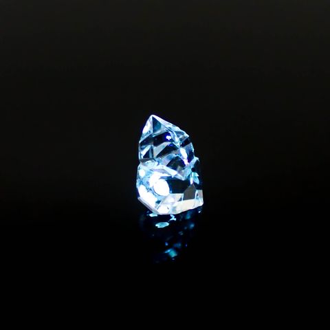 オイルインクォーツ原石 パキスタン産 1.37ct[240828673]9x5.9mm前後