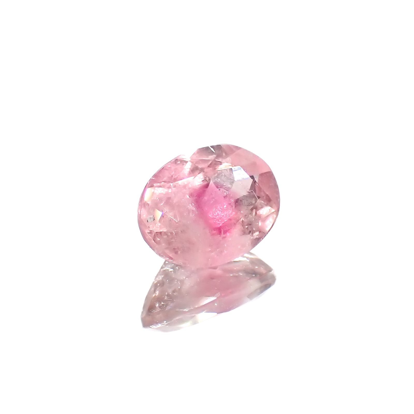 ピンククリスタルトルマリン(宝石名ピンク・トルマリン)コンゴ民主共和国産 1.38ct 識別済[230823229]8.2x6.1mm前後