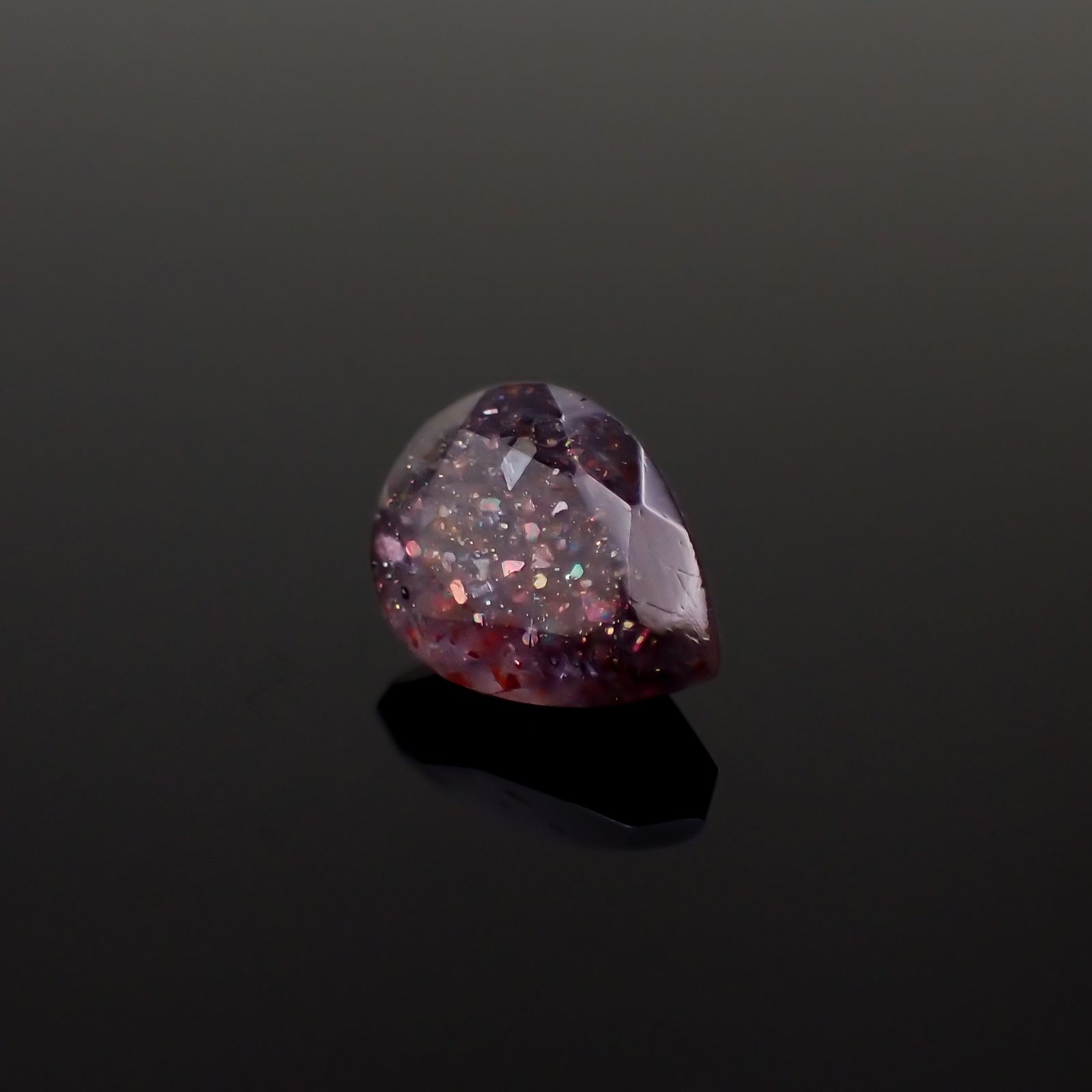 ブラッドショットアイオライト インド産 1.11ct[230923349]8.2x6.1mm前後
