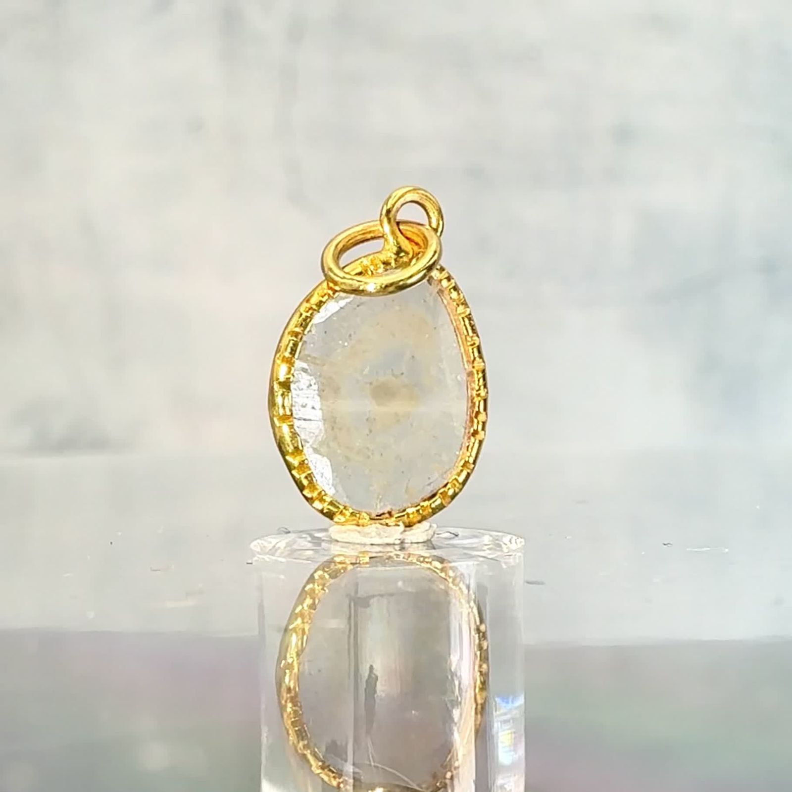 ◇K18仕様◇スライスダイヤモンド 槌目デザイン ペンダントトップ