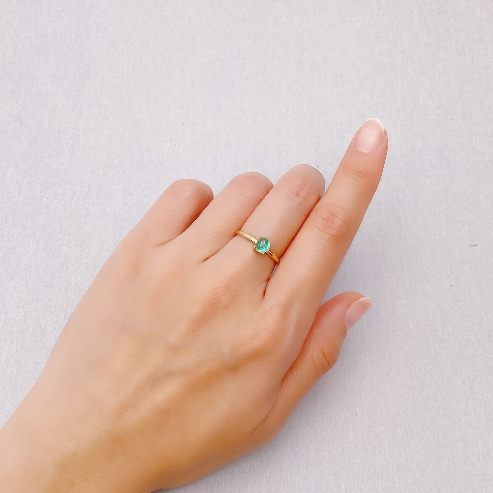 エメラルドキャッツアイ コロンビア産 0.60ct [241229547]5.1x4.6mm前後