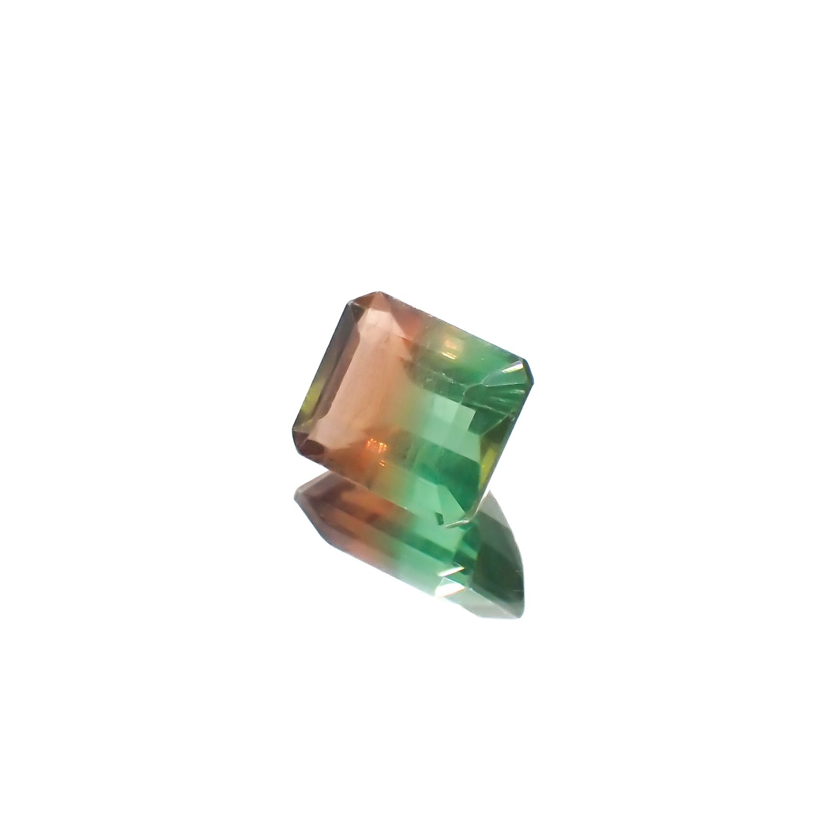 パーティカラーフローライト フルオレッセンス ブラジル産 4.00ct[240326913]9.9x7.9mm前後