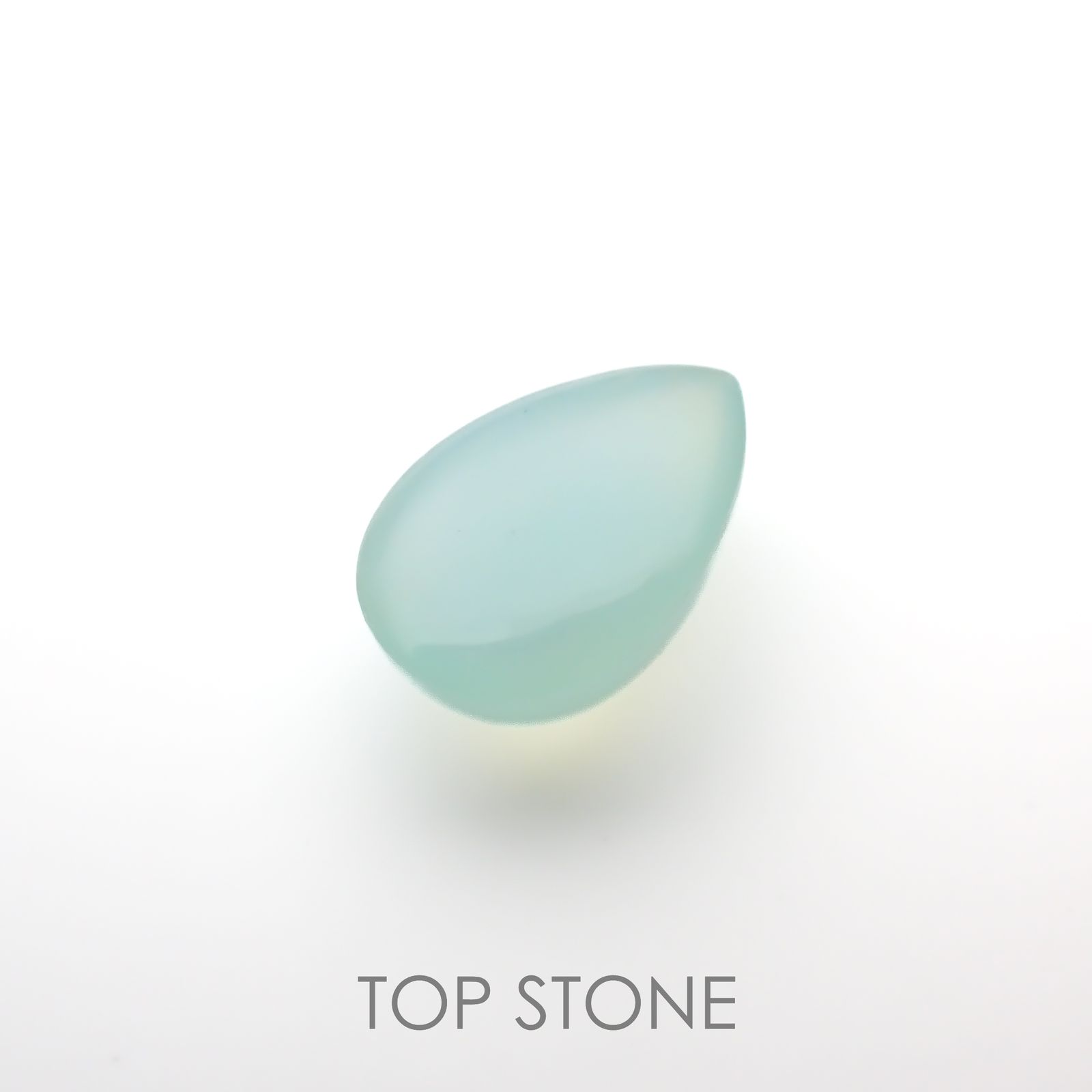ブルーオパール(宝石名ブルー・コモン オパール)ペルー産 5.129ct ソ付(彩珠)[220817310]14.7x10mm前後