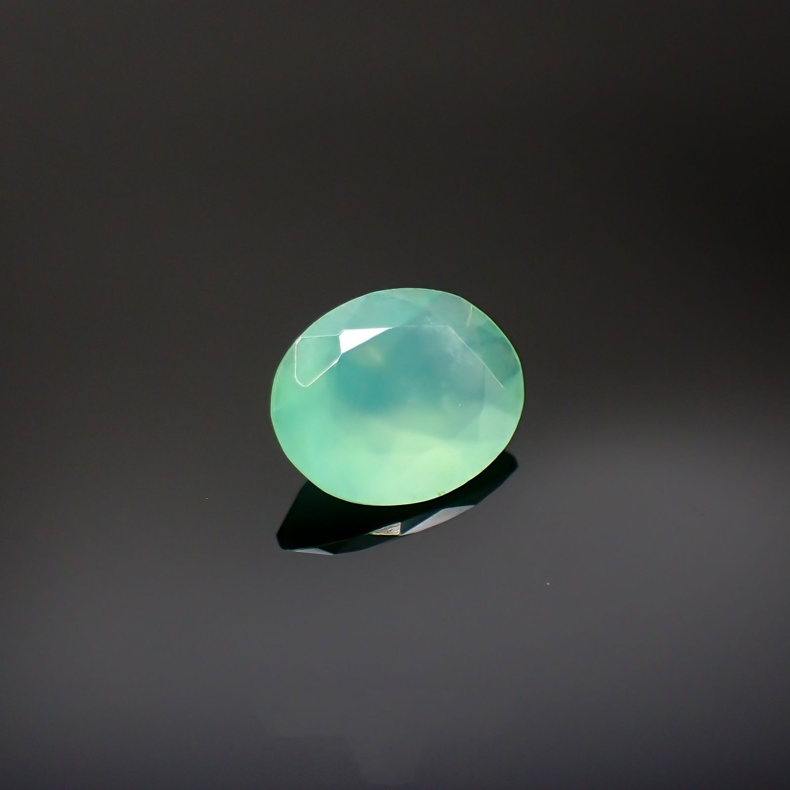 グリーンオパール 南アフリカ産 1.05ct[220717053]8.9x7.1mm前後
