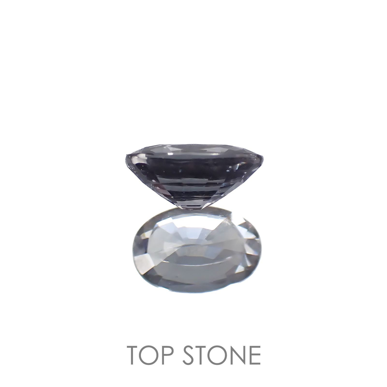 カラーチェンジガーネット アレキタイプ(宝石名ガーネット)マダガスカル・ベキリー産 0.58ct 識別済[220716946]6x4.1mm前後