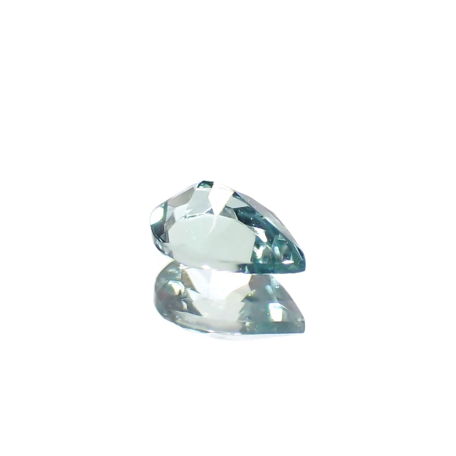 ブルーグリーンコーネルピン タンザニア産 0.15ct / 4.3x2.9mm前後 [260222855]
