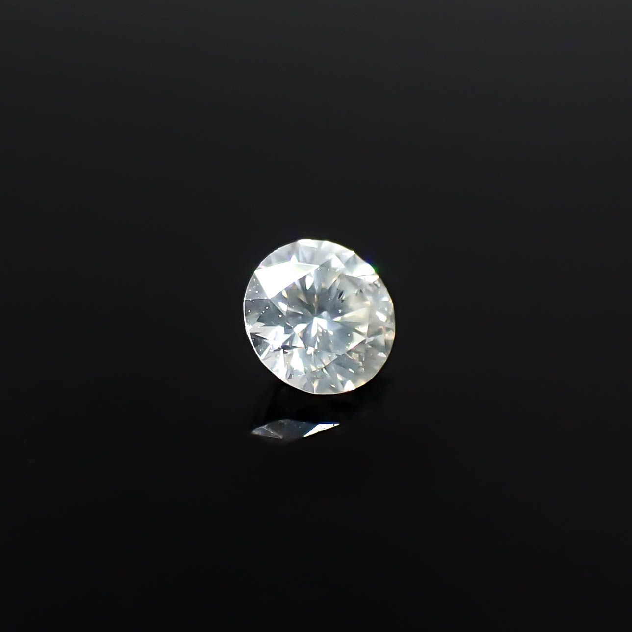シルキーダイヤモンド 0.082ct [250730767]2.7x2.7mm前後