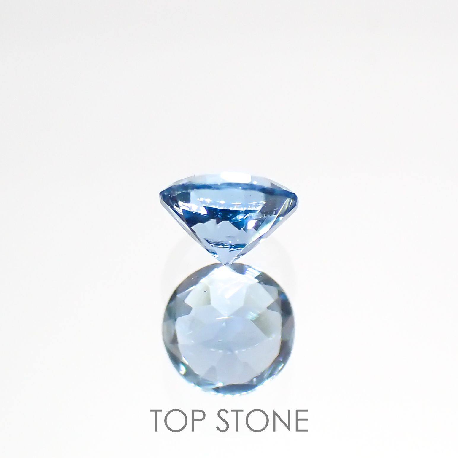 サンタマリアアクアマリン(宝石名アクアマリン)ブラジル産 0.22ct 識別済[220114675]4.1x4mm前後